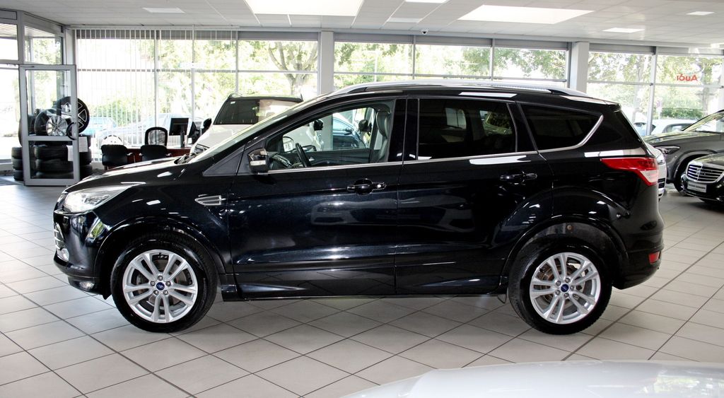 Ford Kuga 4x4  AHK BI XENON KAMERA NAVI 2.BESITZ