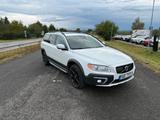 Volvo XC70 D5 AWD Summum Geartronic Summum - weiße Volvo XC70