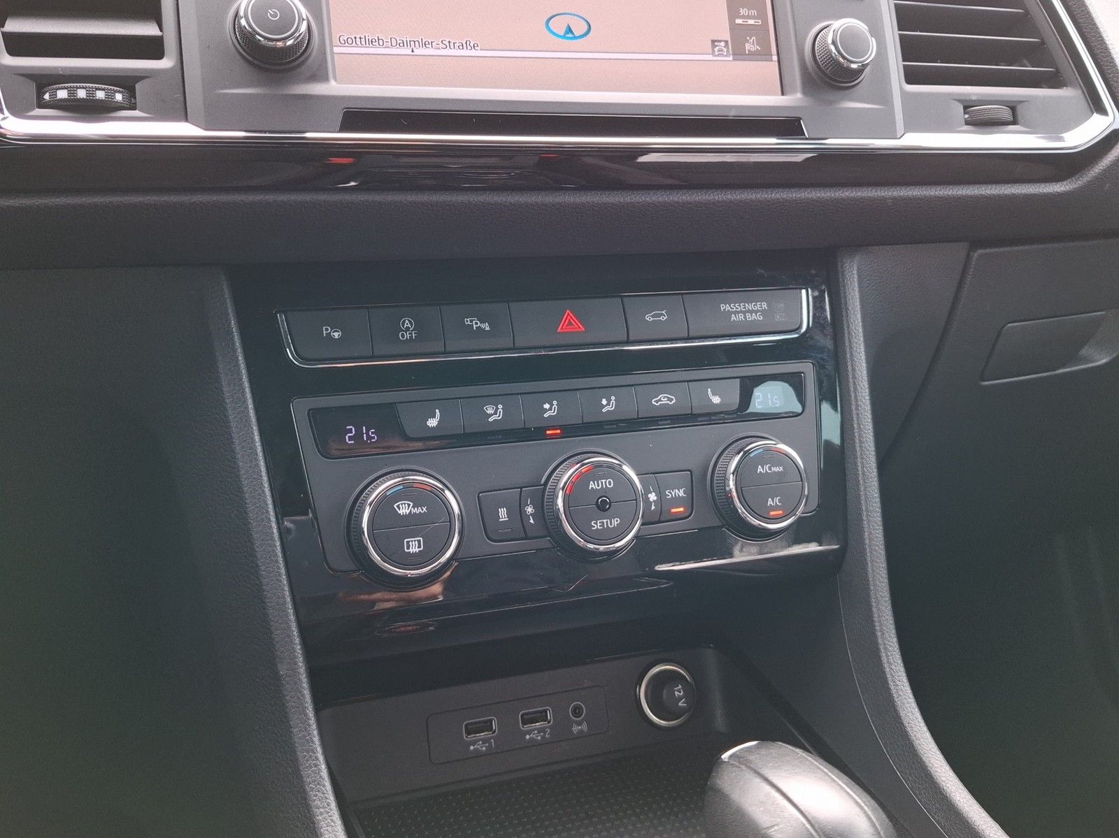 SEAT Ateca FR 2.0 TSI 4Drive DSG / NAVI / ACC / KAMER - Image 14