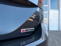 Volkswagen Passat Var. 2.0 TSI DSG 4M R-Line STDHZ PANO AHK bei Autohaus Landmann & Maier OHG