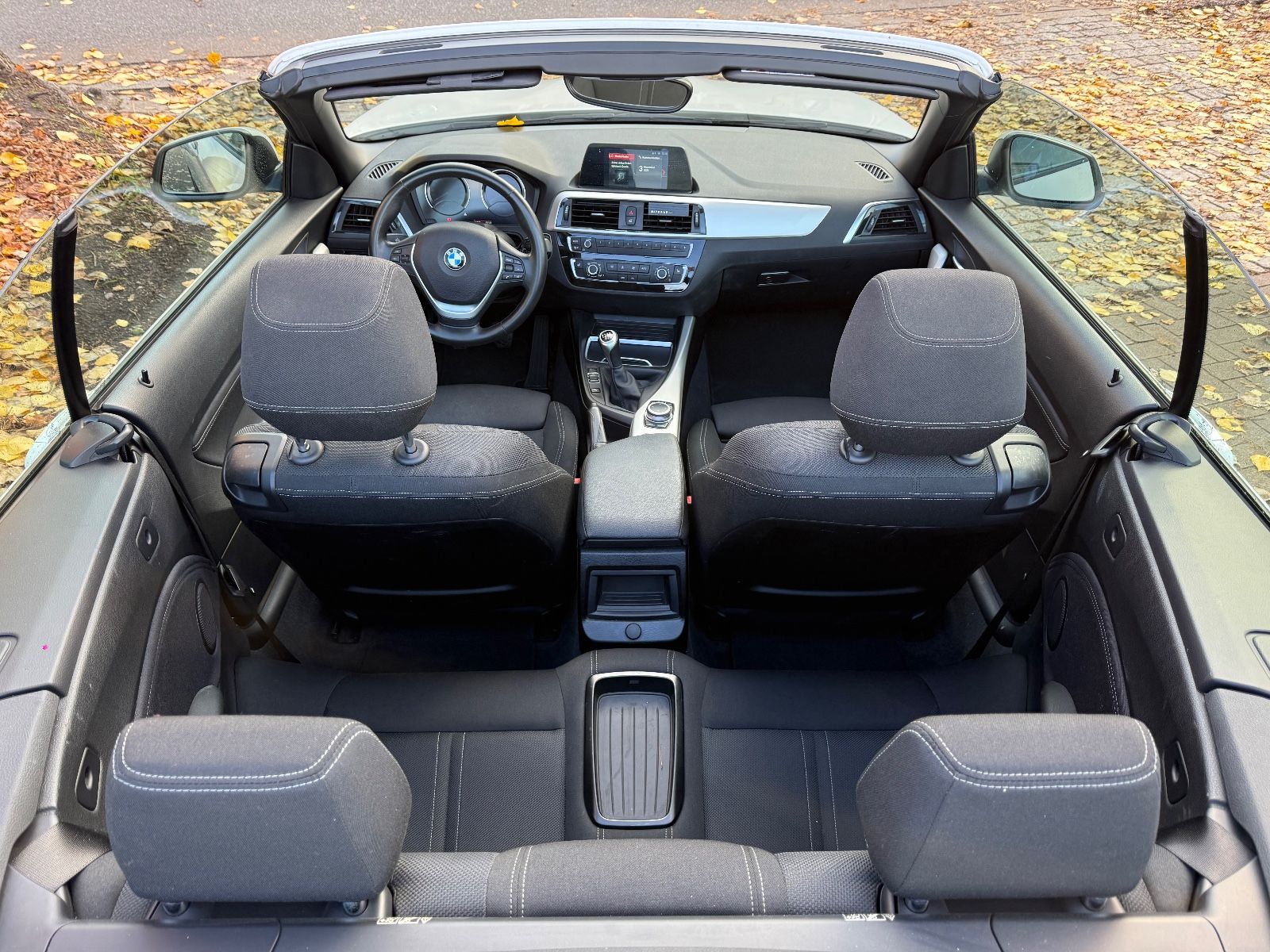 Fahrzeugabbildung BMW 218i Cabrio Advantage*LED*NAVI*ALU*PDC*SHZ