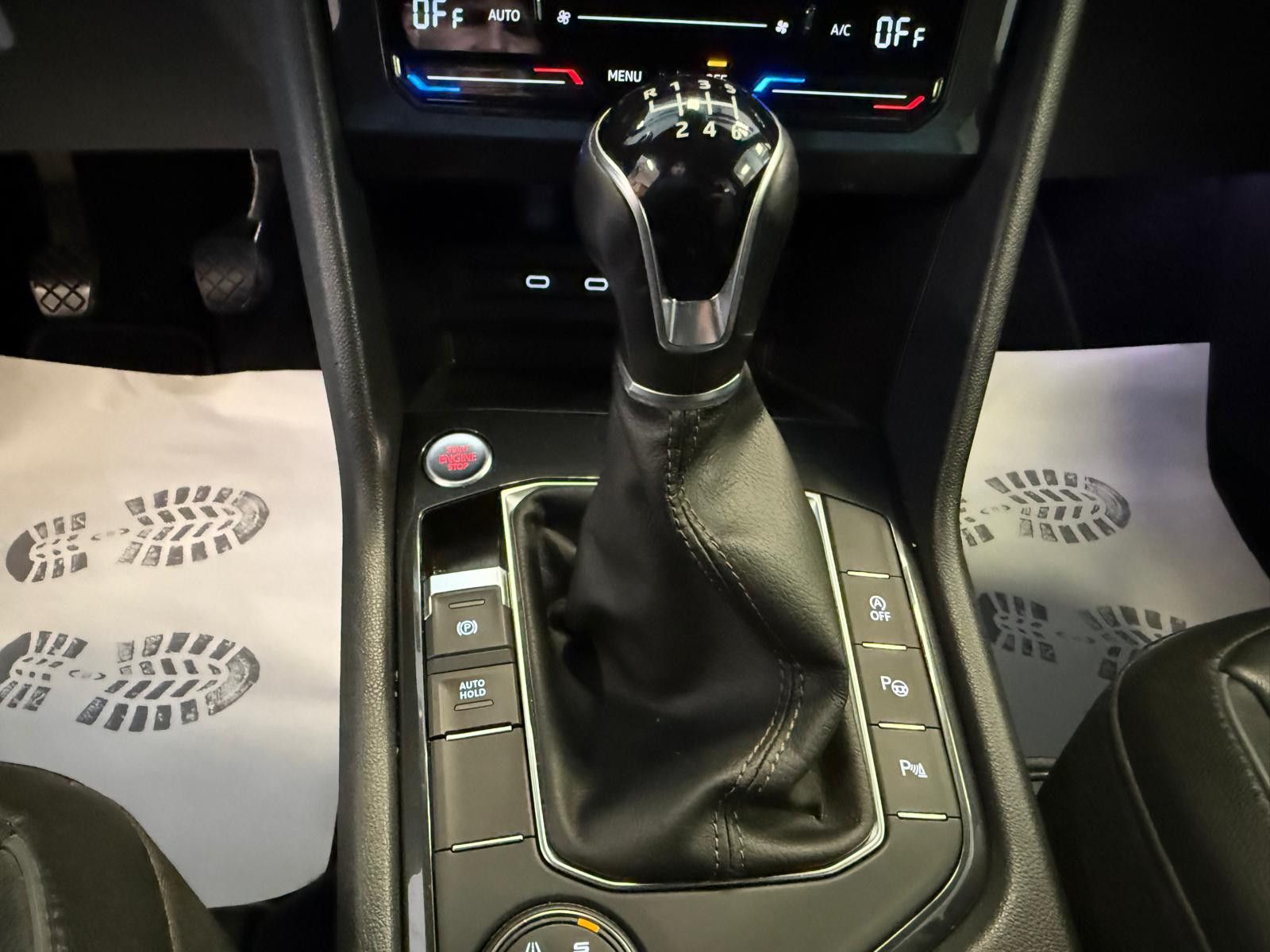 Fahrzeugabbildung SEAT Tarraco Xcellence/ PANORAMA/LEDER/AHK