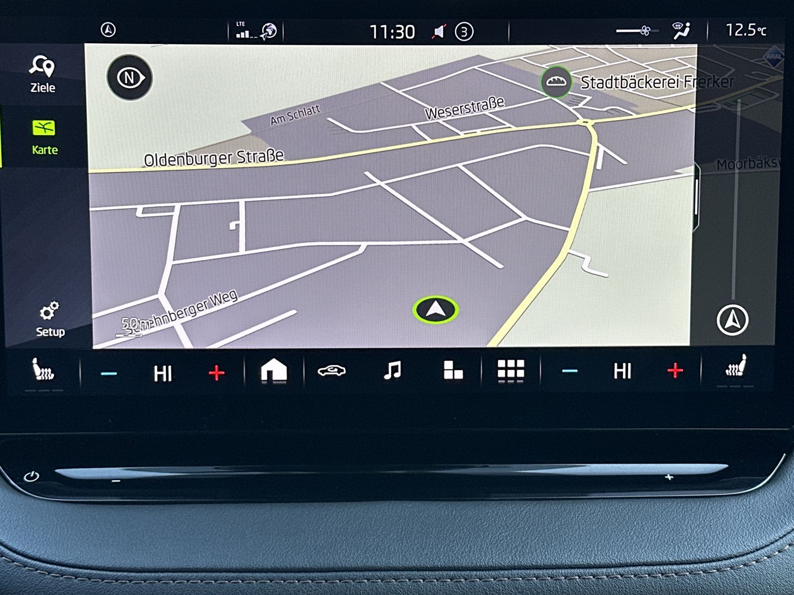 Fahrzeugabbildung SKODA Enyaq 80 Suite Drive Sport NAV+LED+20ZO+KAM+ACC