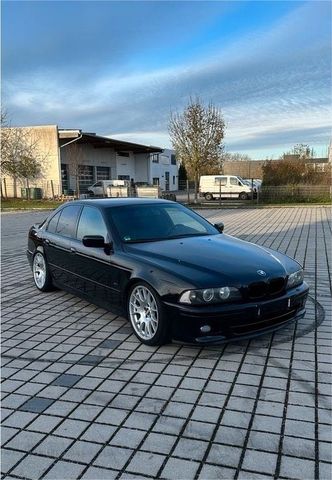 BMW   E39 540i Automatik 4,4 L V8 M Paket BB...