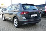 Volkswagen Tiguan 2.0 TDI Highline LED Navi ACC Sitzheizung - mit Diesel-Antrieb: Grau, Alcantara, Geländewagen
