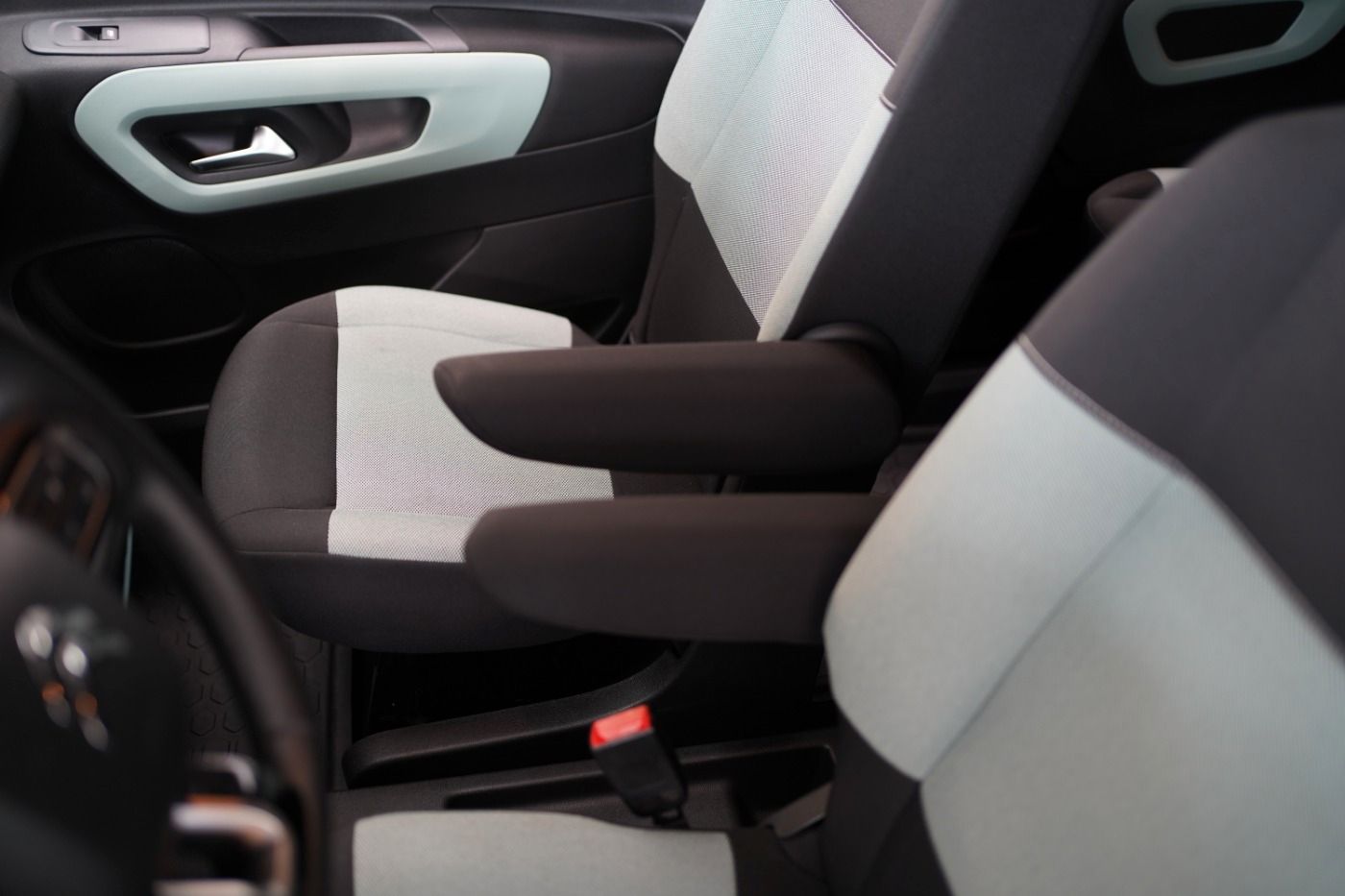 Fahrzeugabbildung Citroën Berlingo M PureTech 130 EAT8 Feel Automatik AHK