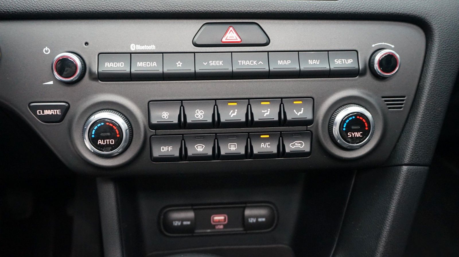 Fahrzeugabbildung Kia Sportage Spirit 4WD Pano Navi