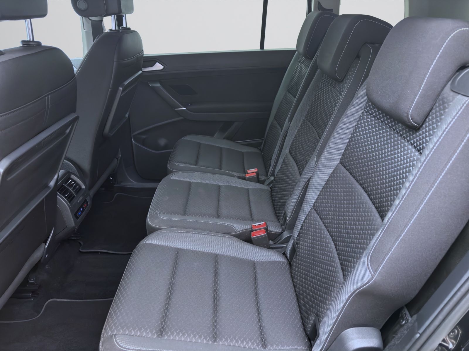 Volkswagen Touran - Bild 16