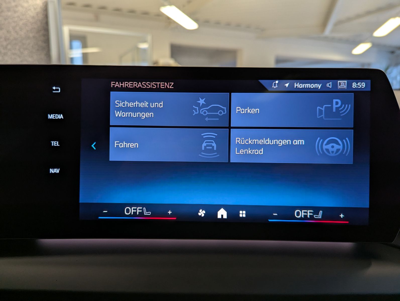 BMW 118 d M-Sport Leder Shadow LED Pano Kamera 18" - Image 23