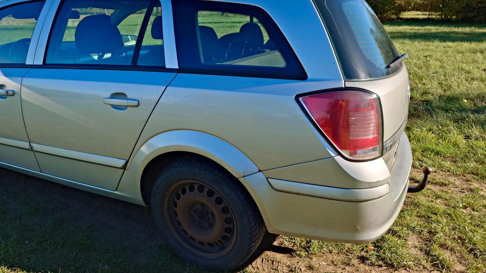 Opel Astra 2005 — photo 9