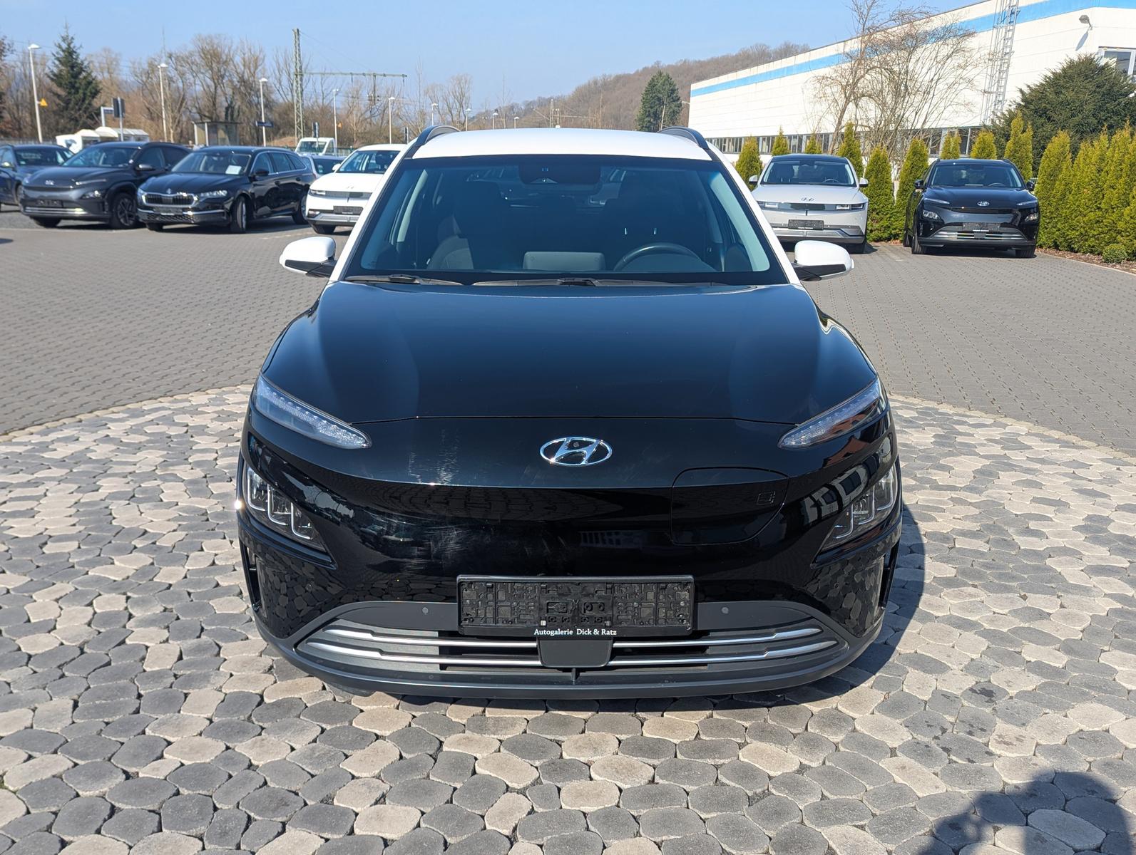 Hyundai Kona Elektro Trend LED NAVI ACC CAM WÄMPU SHZ LH