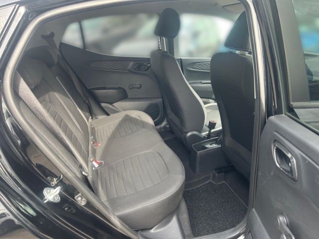 Fahrzeugabbildung Hyundai i10 Edition 30+ Navi Apple CarPlay Android Auto