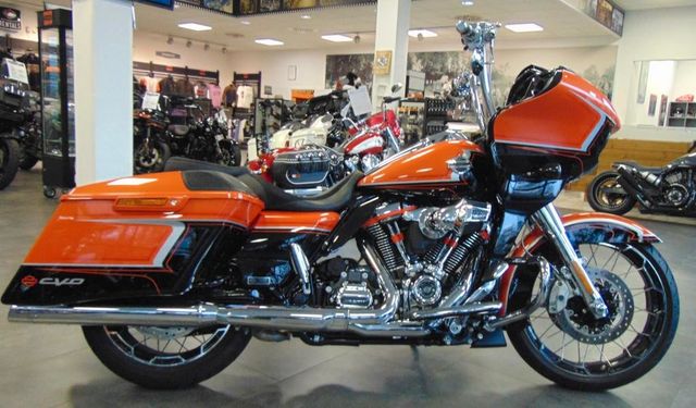 Harley-Davidson CVO FLTRXSE Road Glide 117