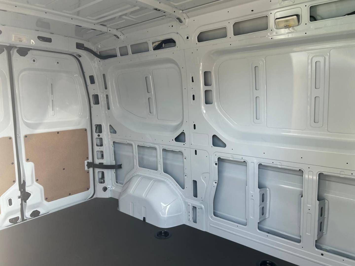 Fahrzeugabbildung Renault Master Kastenwagen FWD Kasten advance L2H2 3,3t
