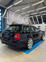 Audi RS4 2.7 quattro - fast alles neu - Audi RS4 aus 2001: Kombi