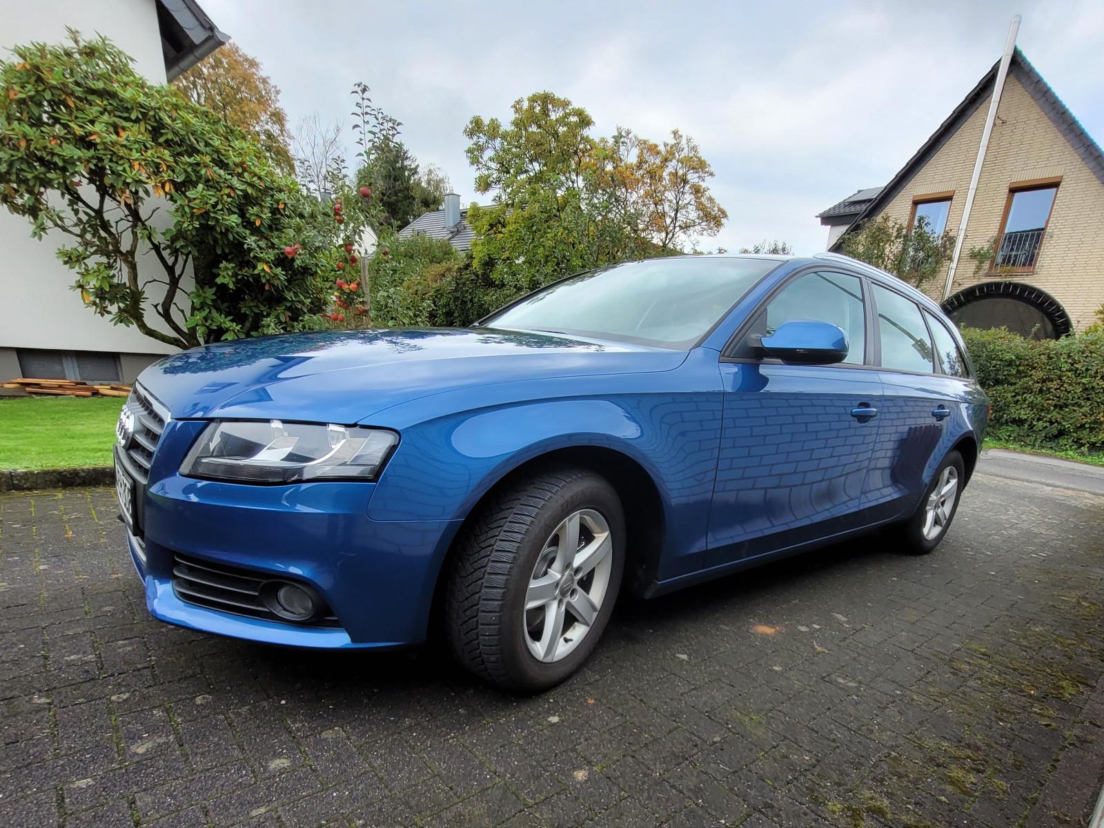 Audi A4 2011 — photo 13