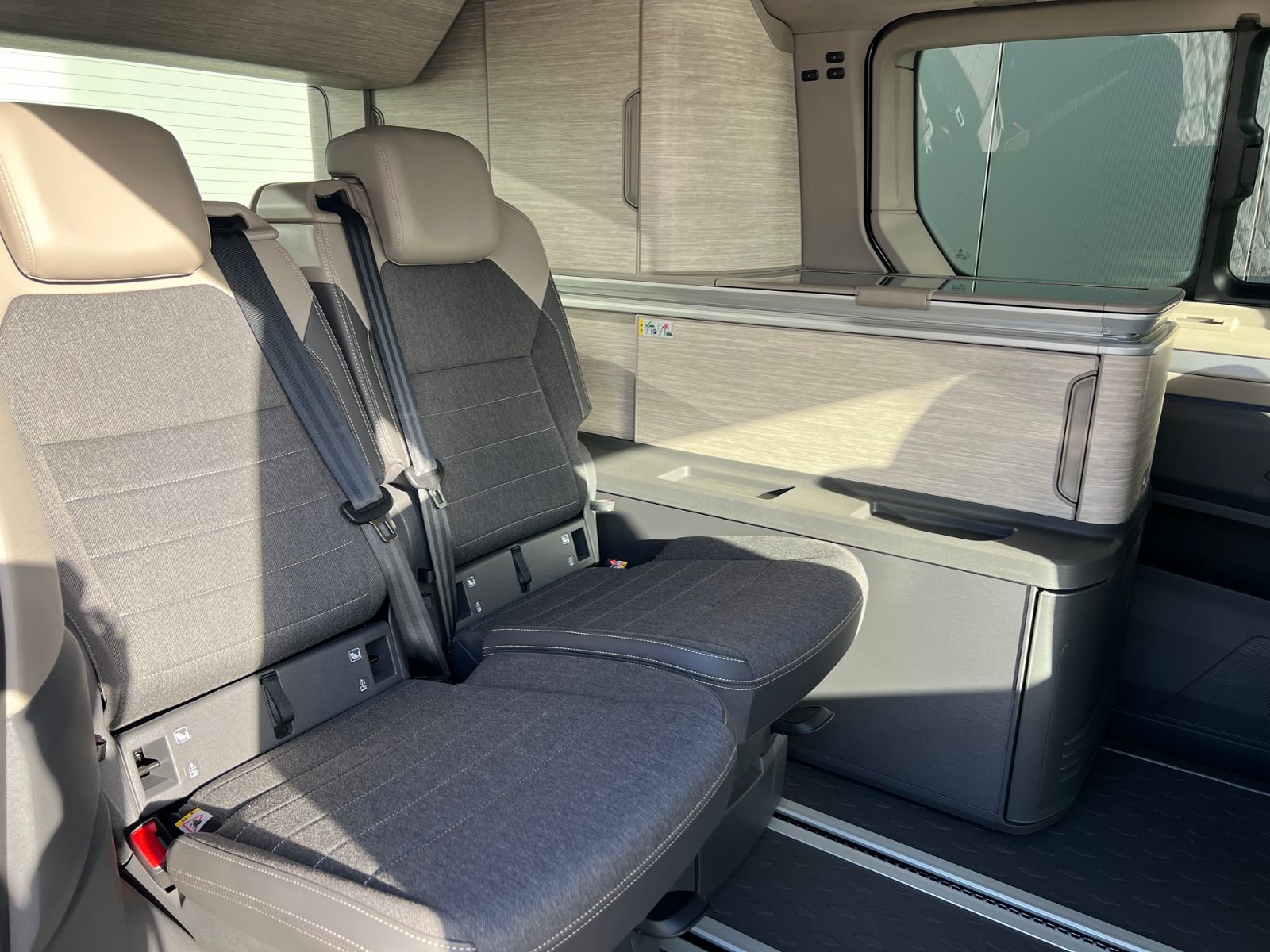 Fahrzeugabbildung Volkswagen California Ocean 2.0 TDI DSG *AHK, IQ.Light, Mar