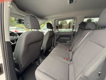 Volkswagen Caddy Kombi *AHK*SHZ*PDC*DAB*BT*MFL*