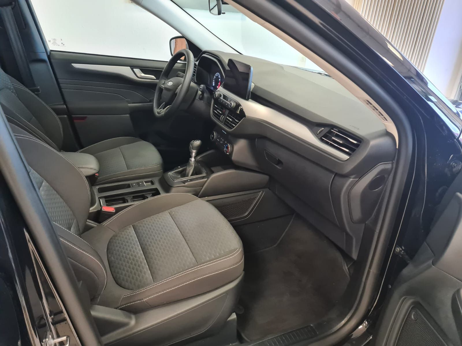 Fahrzeugabbildung Ford Kuga Cool & Connect / LED / 1. HAND