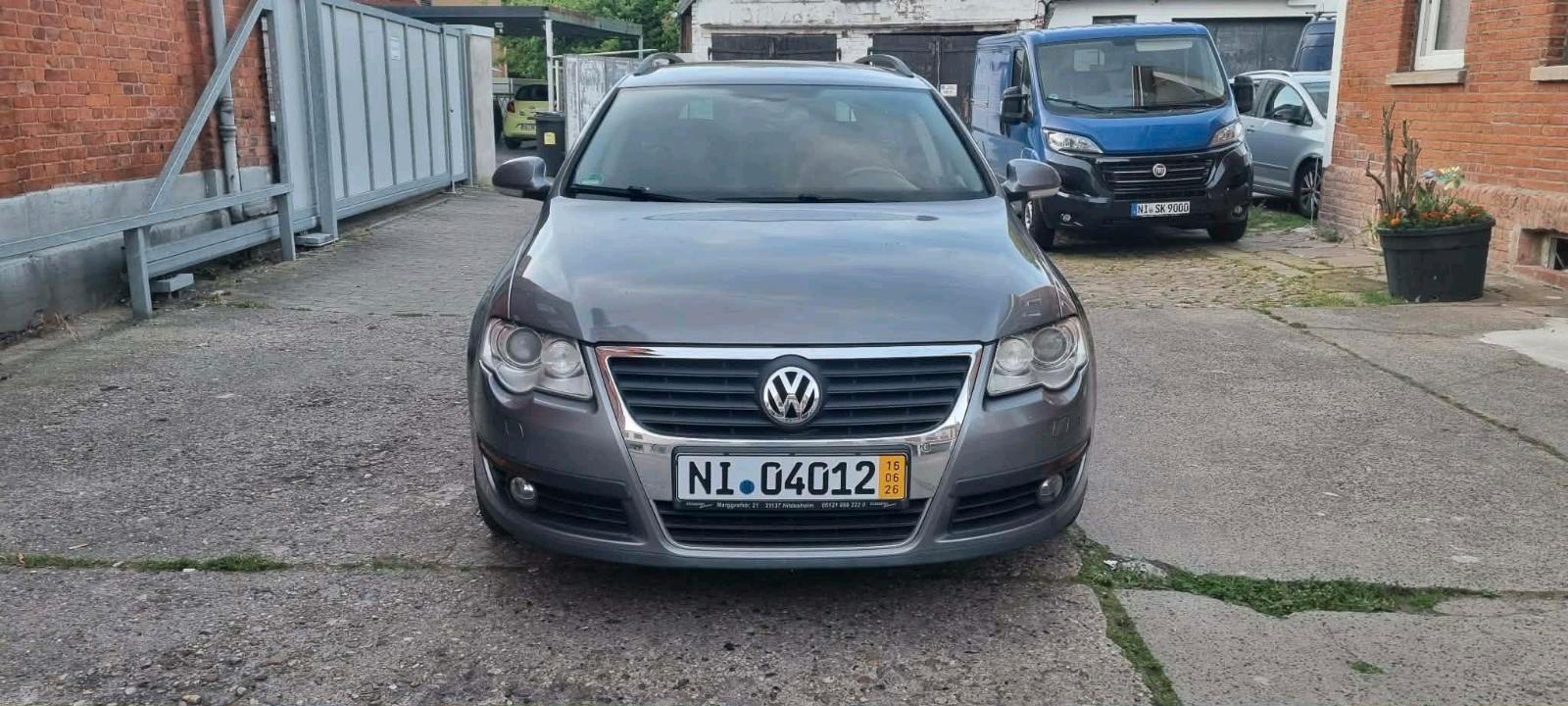 Volkswagen Passat 2006 — interior