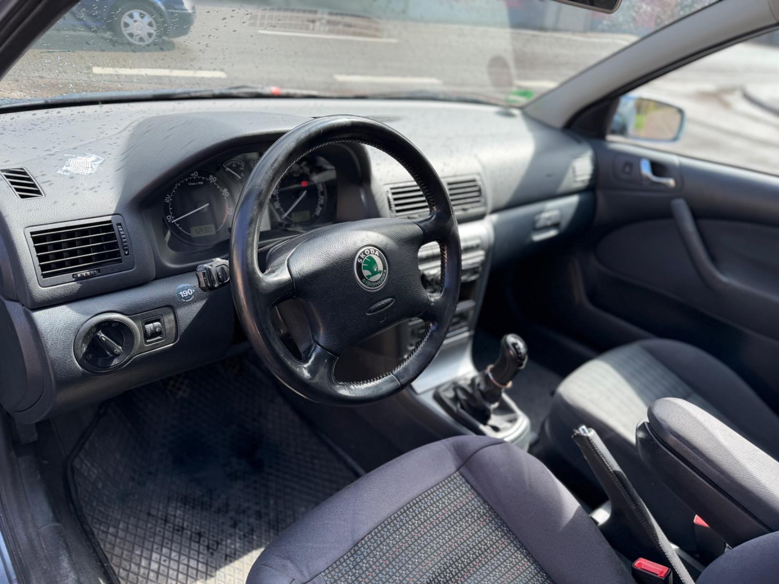 Skoda Octavia 2005 — photo 8