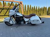Indian Chieftain Pearl White Smoke 2017 - INDIAN CHIEFTAIN