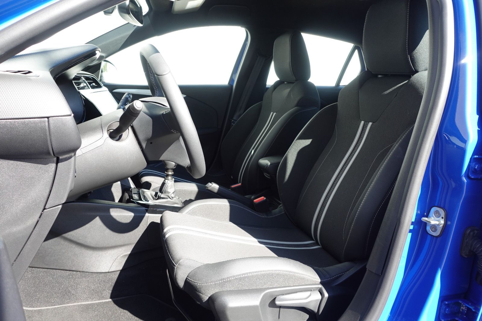 Fahrzeugabbildung Opel Corsa GS 1.2T,Kamera,Sitzhzg,Allwetter,LED,DAB+