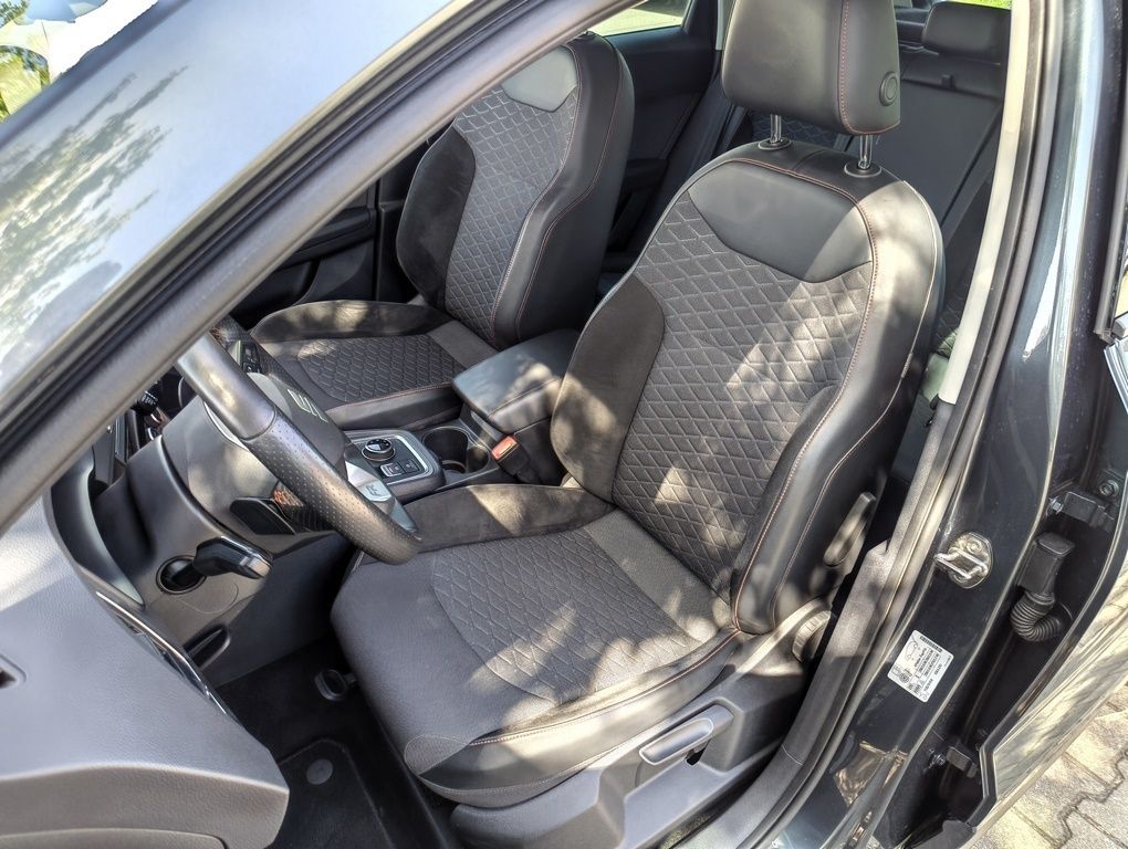 Fahrzeugabbildung SEAT Ateca FR 2.0 TSI 4Drive DSG + AHK + SHZ
