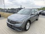 Volkswagen Tiguan Allspace 1.5 TSI Life Aut. Navi+Led+Ahk - VW Tiguan Allspace in Wiesbaden
