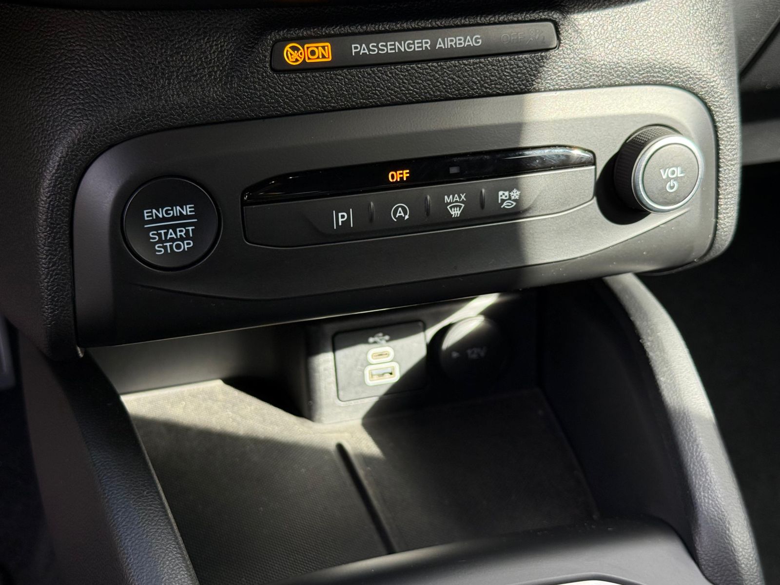 Fahrzeugabbildung Ford Focus 1.0EB ST-Line MATRIX+NAV+WINTER+CARP+SYNC4