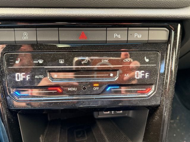 Fahrzeugabbildung Volkswagen T-Roc 2.0 TSI R-Line 4Motion DSG*Leder