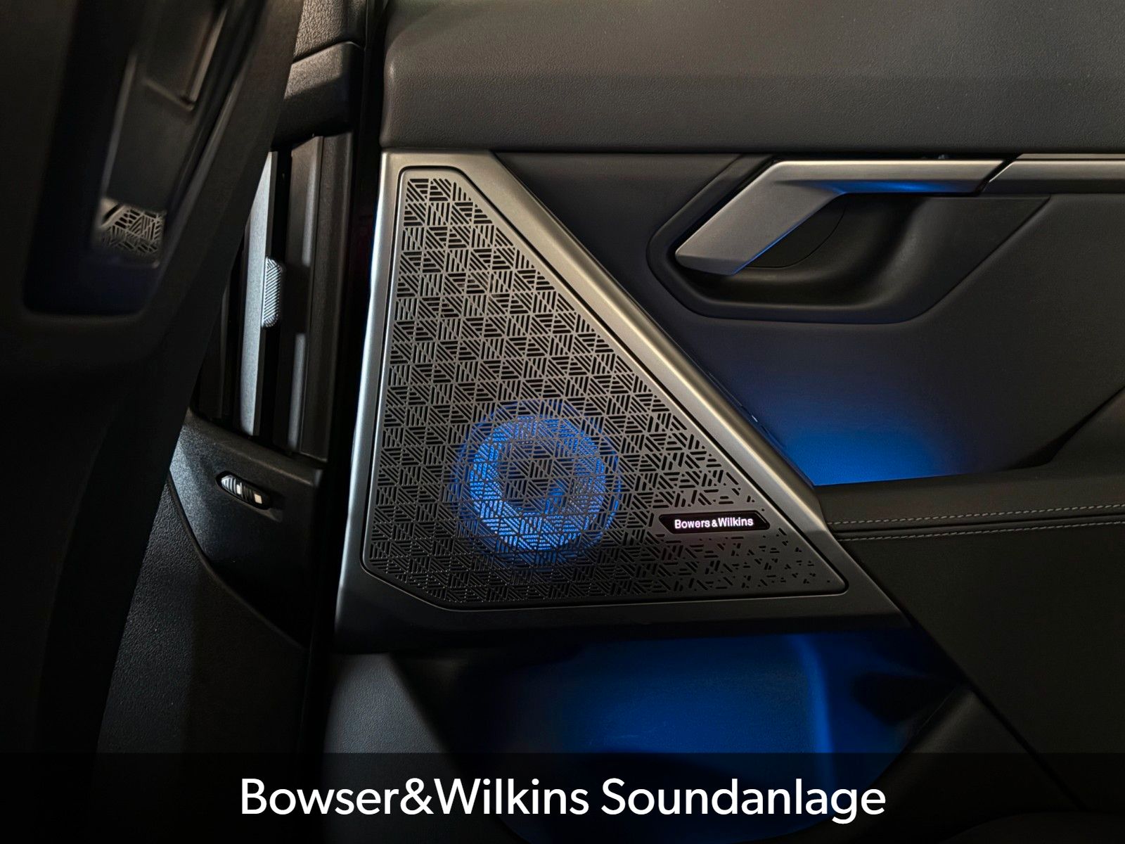 Fahrzeugabbildung BMW i5 eDrive40 Touring M Sport Shadow 360° B&W HuD