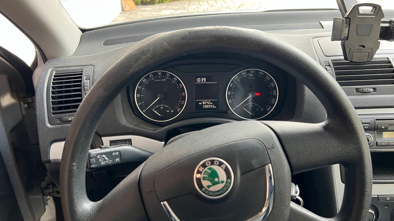 Skoda Octavia 2009 — photo 6