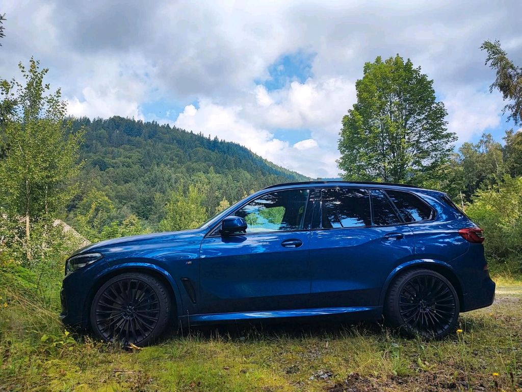 Image of BMW X5