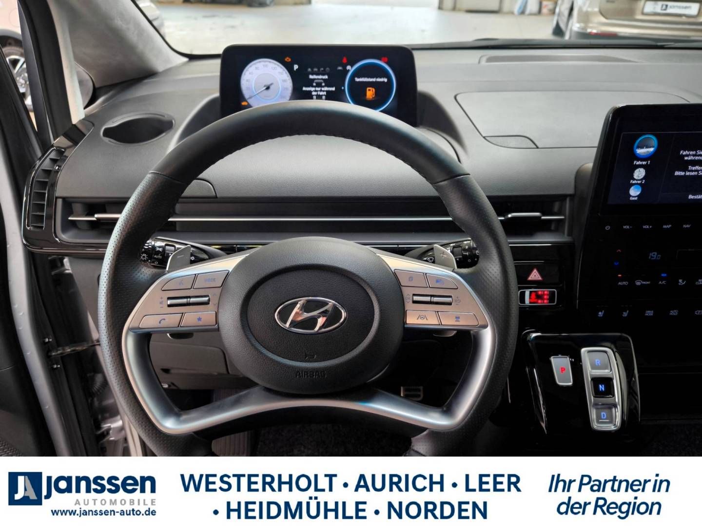 Fahrzeugabbildung Hyundai STARIA 7-Sitzer  SIGNATURE