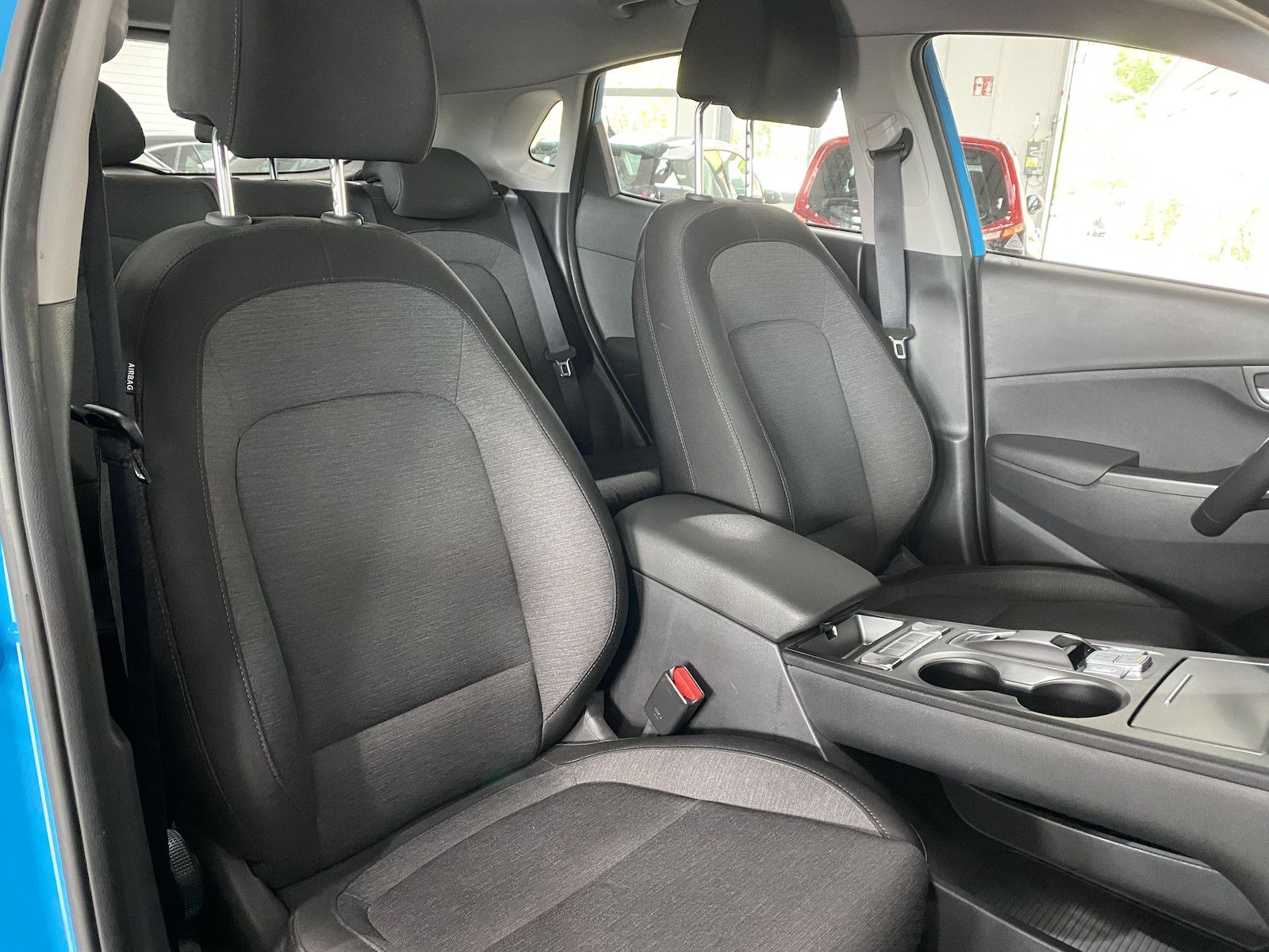 Fahrzeugabbildung Hyundai Kona Select/Navi/RFK/ACC/On-Board-3-Phasen/