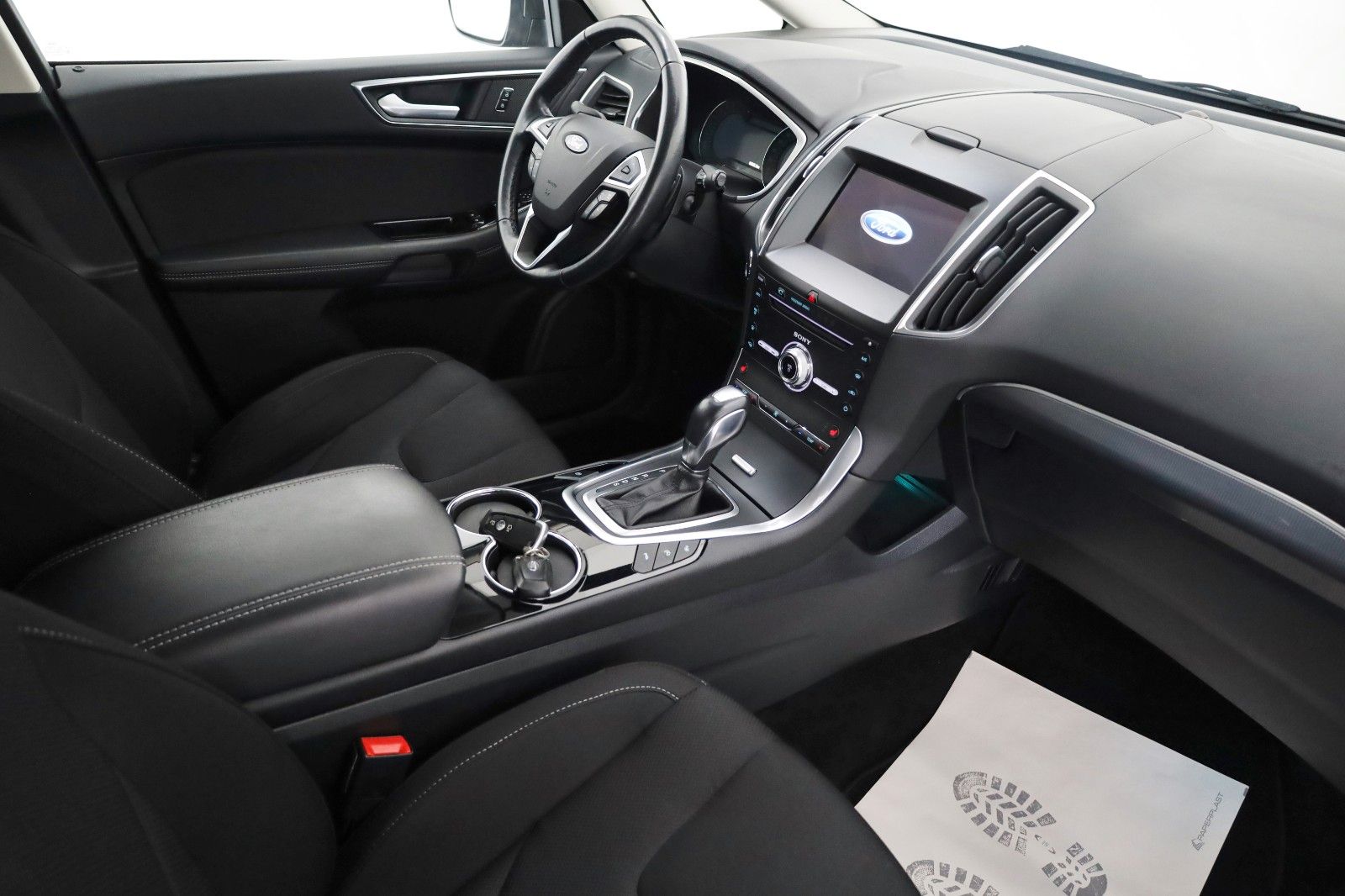 Fahrzeugabbildung Ford S-MAX Titanium 7 Si,Navi,LED,SH,PDC,Kamera,AHK