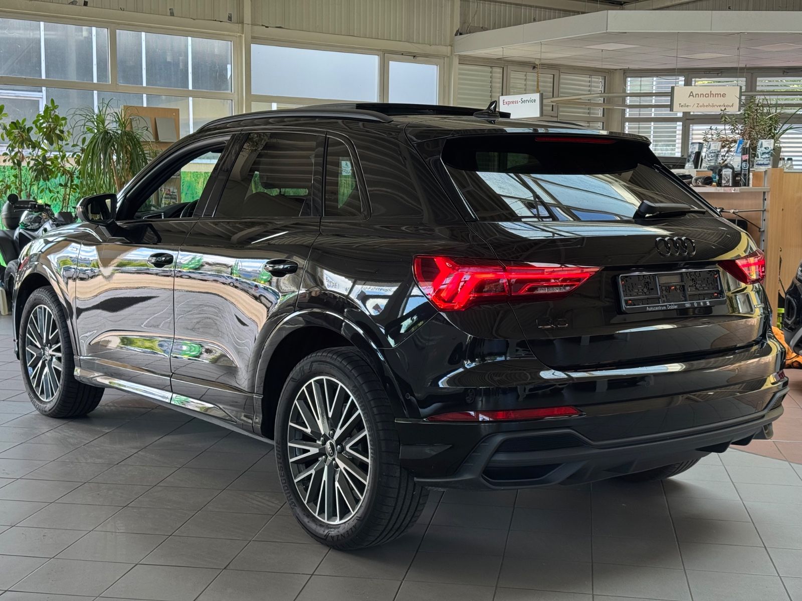 Audi Q3 40 TFSI quattro S line *360-Kamera*Navi*Acc* foto 4