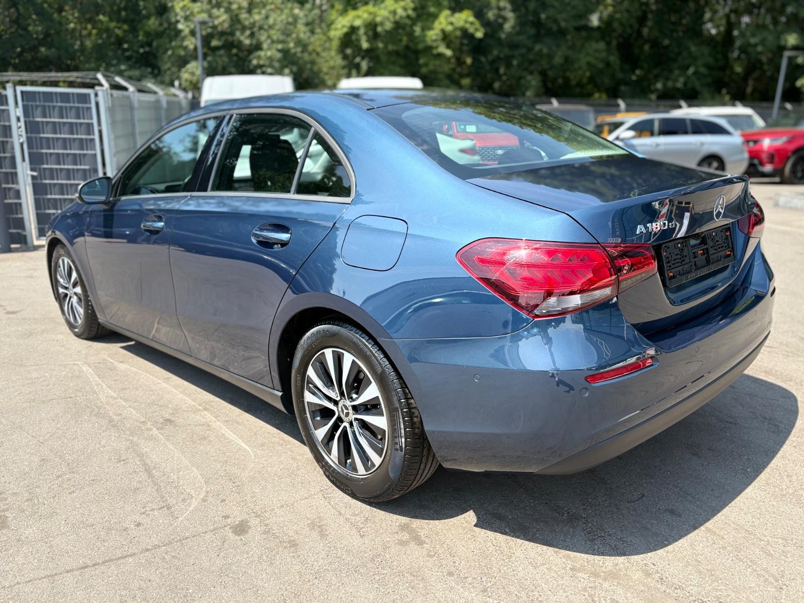 Mercedes-Benz A 180 d LIMOUSINE *MULTIBEAM*KAM*SHZ*ALU*