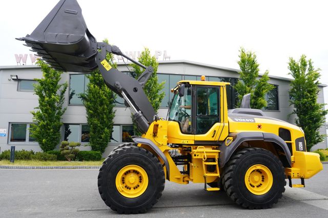 Volvo L120H wheel loader