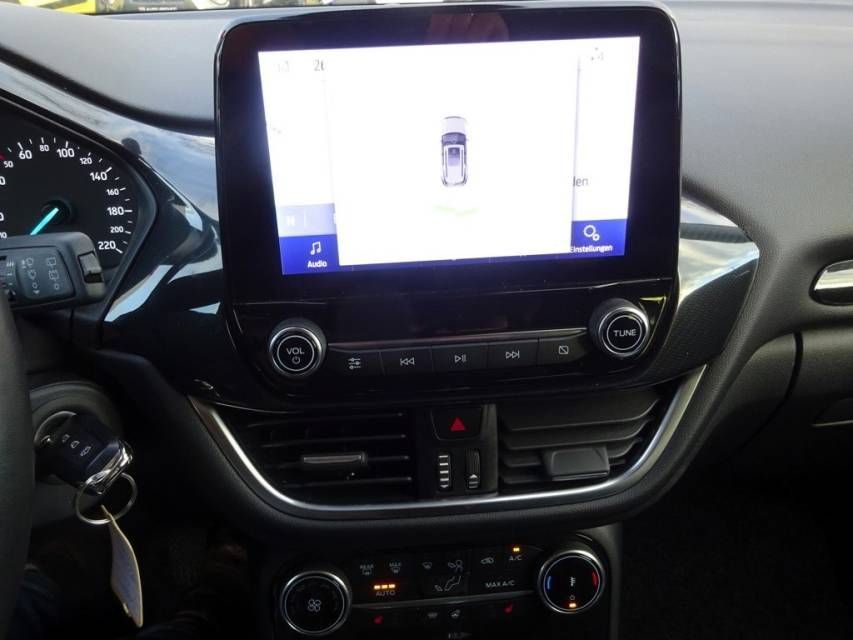 Fahrzeugabbildung Ford Puma 1.0 EcoBoost Mild Hybrid Titanium