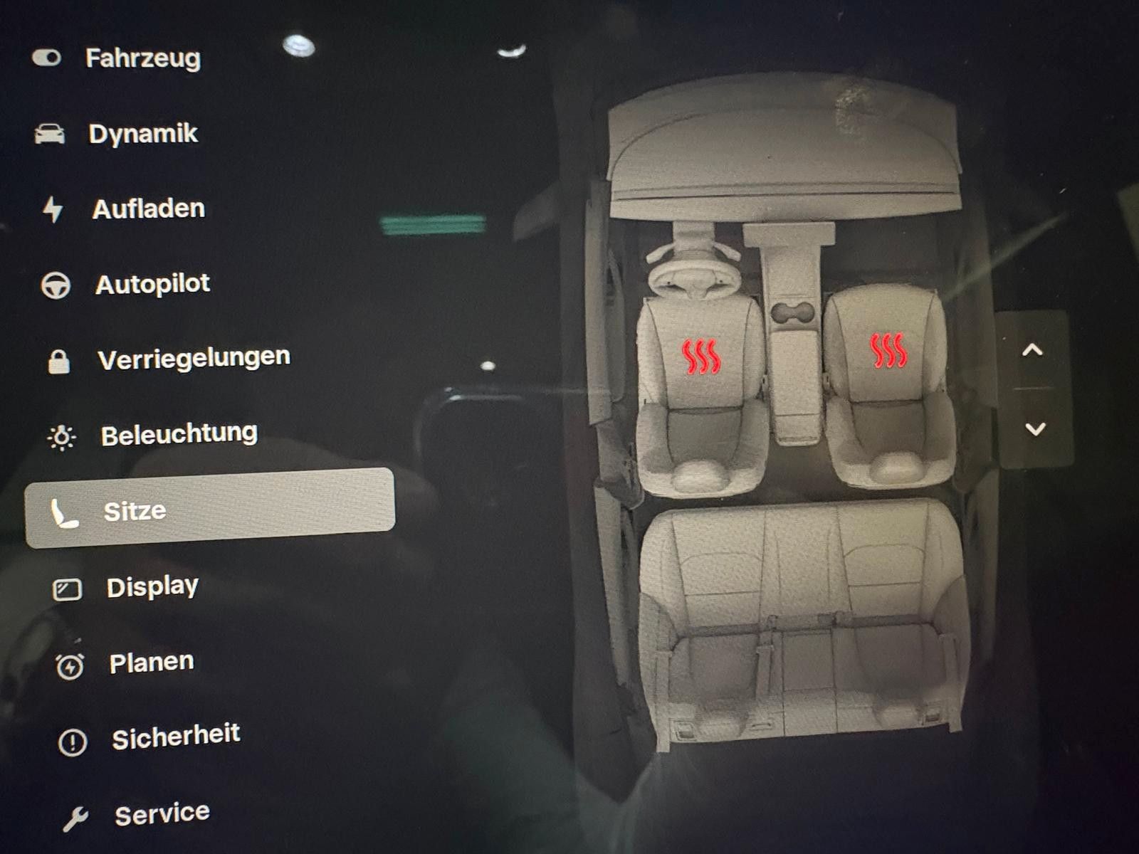 Fahrzeugabbildung Tesla Model 3 Standard Range Plus RWD