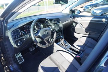 Volkswagen Golf - 9