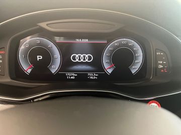 Audi Q8 - 8
