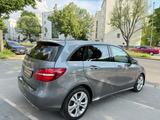 Mercedes-Benz B 180 7G-DCT *Automatik *Kamera *Xenon *AHK - gebrauchte Mercedes-Benz B 180 aus dem Jahr 2017