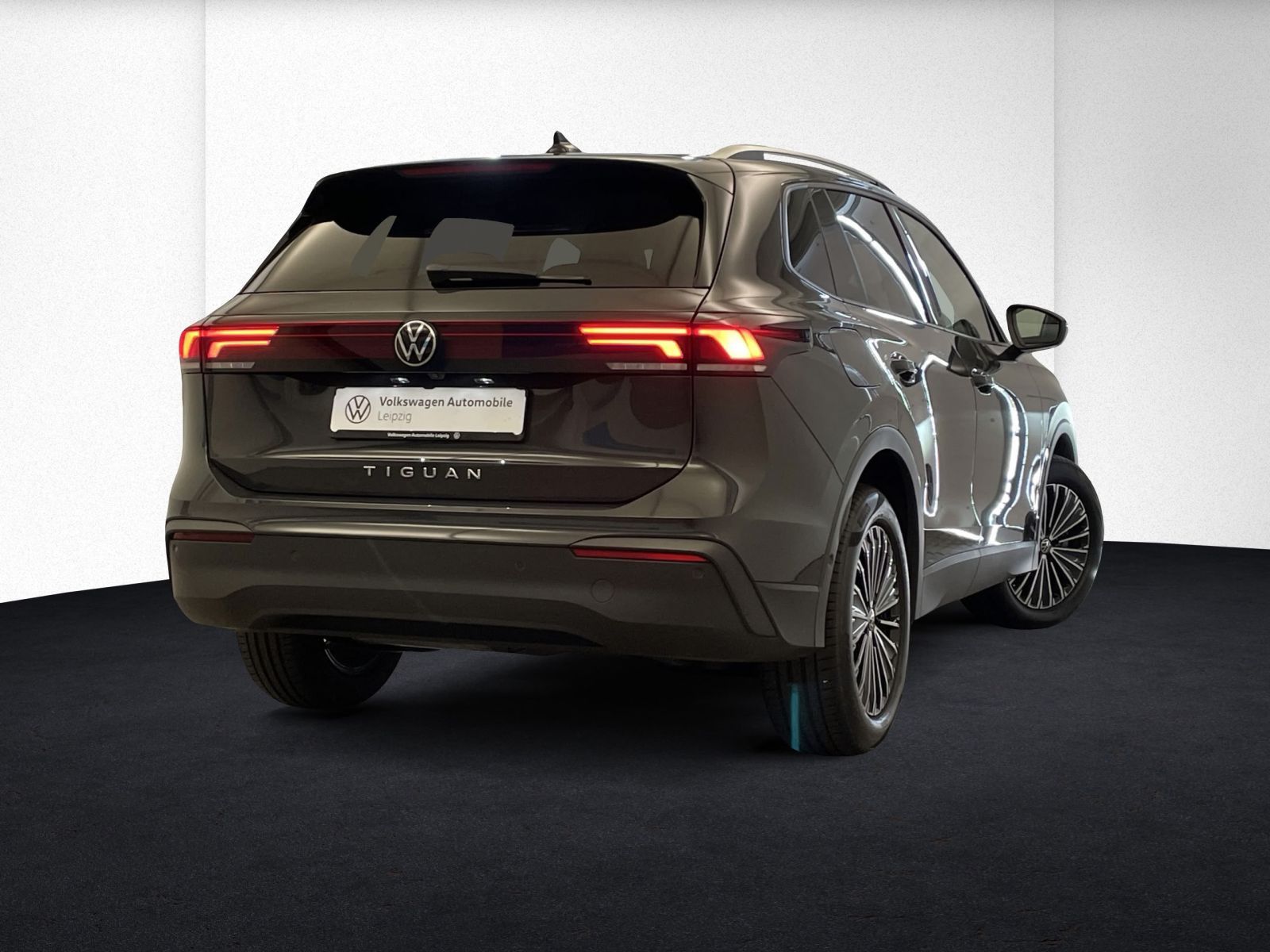 Volkswagen Tiguan Life 2.0 TDI DSG *Navi*Area View* imagem 2