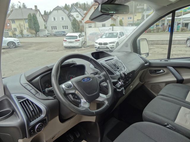 Fahrzeugabbildung Ford Tourneo Custom 300 L2/Titanium/9-Sitzer/AHK/Kam/