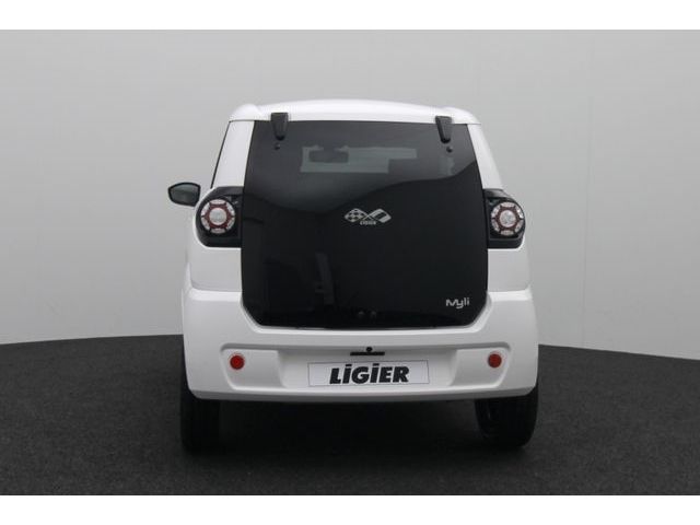 Fahrzeugabbildung Ligier MYLI IDEAL Fahren ab 15 Leasing 199,-Eur.