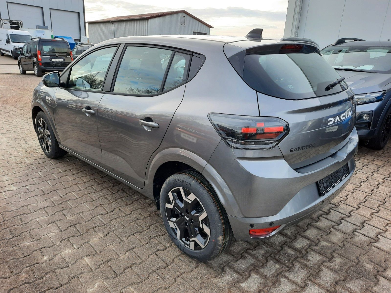 Dacia Sandero - Bild 6