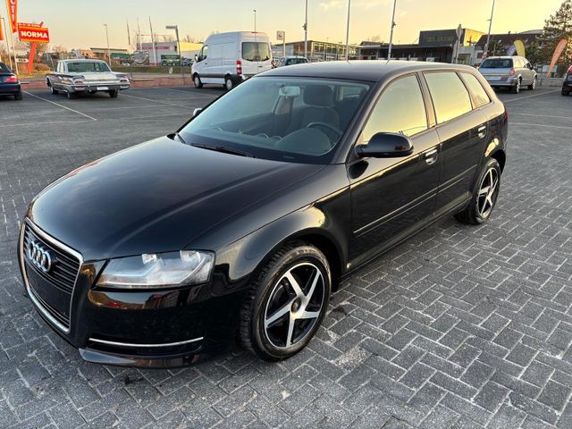 Audi A3 Sportback 1.6 TDI Attraction